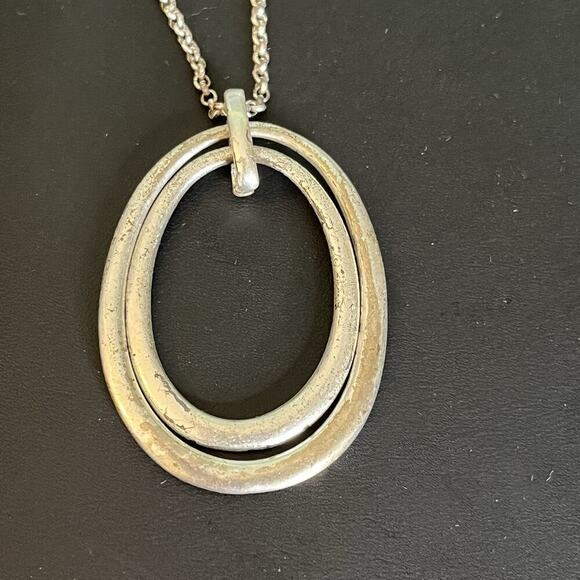 Fossil Chain Necklace Silver Tone Double Rings Circles 18" Signed Charms - Picture 7 of 11